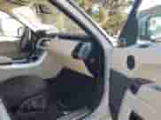 2016 Land Rover Range Rover Sport HSE с VIN SALWR2VF7GA567330, выставлен на аукционе IAAI как лот 41058742 с пробегом 27 088 миль миль и . История ставок и продаж доступна на DreamBid. Изображение 5.