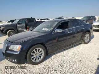 2012 Chrysler 300 C z VIN 2C3CCAET5CH309108, wystawiony jako Copart lot #87206165 z przebiegiem 107 192 mil mil oraz Czysty tytuł • Clean title. Historia ofert i sprzedaży dostępna na DreamBid. Obrazek 1.