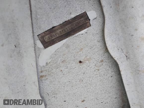 1999 Hyundai Accent GL z VIN KMHVF24N1XU583604, wystawiony jako IAAI lot #41613240 z przebiegiem 163 938 mil mil oraz . Historia ofert i sprzedaży dostępna na DreamBid. Obrazek 9.