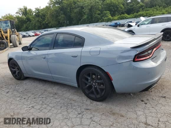 2020 Dodge Charger SXT с VIN 2C3CDXBG1LH241283, выставлен на аукционе Copart как лот 71236575 с пробегом 326 856 миль миль и Списание • Salvage title. История ставок и продаж доступна на DreamBid. Изображение 2.