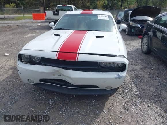 2013 Dodge Challenger SXT with VIN 2C3CDYAG9DH734248, listed as a IAAI auction lot 41837944 with 113,142 mi miles and . Bid and sale history available at DreamBid. Image 6.