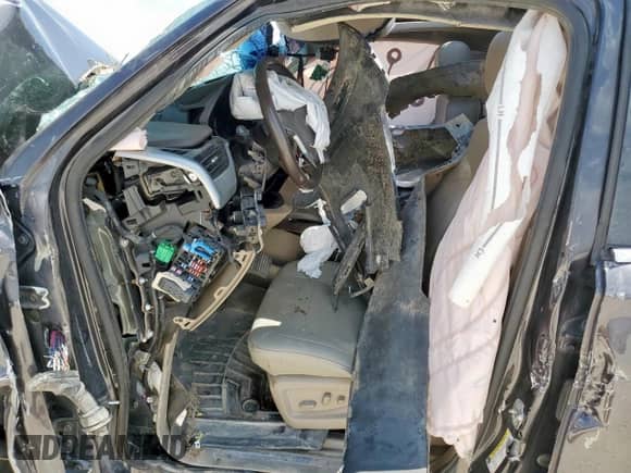 2015 Chevrolet Suburban LT with VIN 1GNSKJKC3FR232815, listed as a Copart auction lot 68625255 with Not provided miles and Non repairable. Bid and sale history available at DreamBid. Image 7.