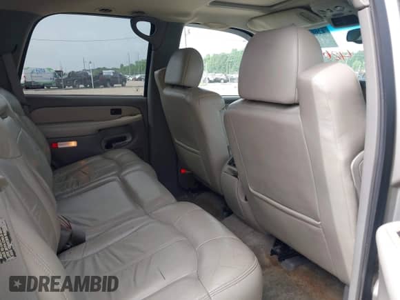 2000 Chevrolet Tahoe LT z VIN 1GNEK13T4YJ132641, wystawiony jako IAAI lot #42608716 z przebiegiem 159 189 mil mil oraz . Historia ofert i sprzedaży dostępna na DreamBid. Obrazek 8.