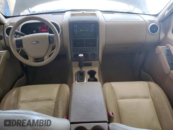 2008 Ford Explorer XLT с VIN 1FMEU73E48UA57232, выставлен на аукционе Copart как лот 81025505 с пробегом 146 022 миль миль и Списание • Salvage title. История ставок и продаж доступна на DreamBid. Изображение 8.