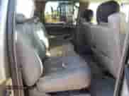 2003 Chevrolet Suburban LT с VIN 3GNGK26U13G239207, выставлен на аукционе Copart как лот 83342214 с пробегом 147 511 миль миль и Списание • Salvage title. История ставок и продаж доступна на DreamBid. Изображение 11.