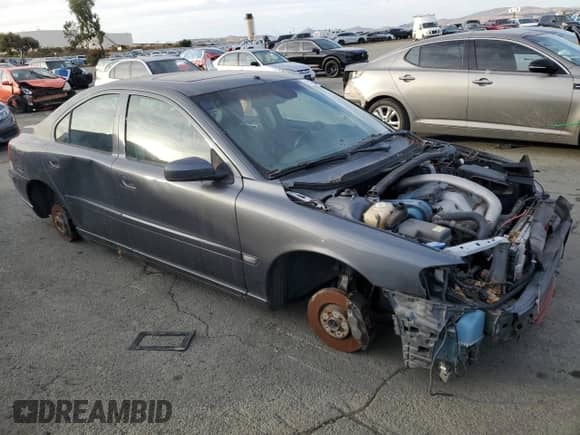 2006 Volvo S60 2.5L Turbo R с VIN YV1RH527062527406, выставлен на аукционе Copart как лот 81269984 с пробегом Не указан миль и Списание • Salvage title. История ставок и продаж доступна на DreamBid. Изображение 4.