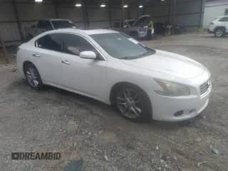 2014 Nissan Maxima SV z VIN 1N4AA5APXEC434383, wystawiony jako IAAI lot #42901633 z przebiegiem 140 159 mil mil oraz . Historia ofert i sprzedaży dostępna na DreamBid. Obrazek 1.