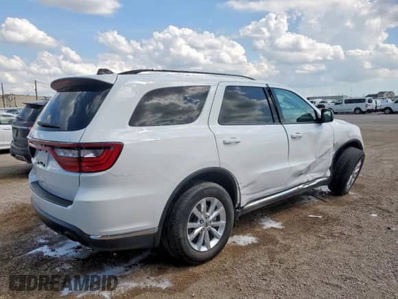 2024 Dodge Durango SXT with VIN 1C4RDHAG0RC132984, listed as a Copart auction lot 85342745 with 50,611 mi miles and Clean title. Bid and sale history available at DreamBid. Image 3.