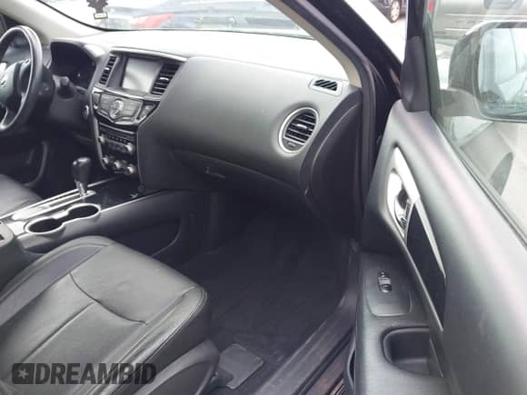 2017 Nissan Pathfinder SV z VIN 5N1DR2MN1HC614098, wystawiony jako IAAI lot #41385181 z przebiegiem 168 114 mil mil oraz . Historia ofert i sprzedaży dostępna na DreamBid. Obrazek 5.