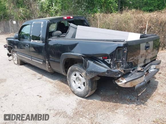 2006 Chevrolet Silverado 1500 LT1 с VIN 2GCEK19V061105722, выставлен на аукционе IAAI как лот 42371677 с пробегом 182 005 миль миль и . История ставок и продаж доступна на DreamBid. Изображение 3.