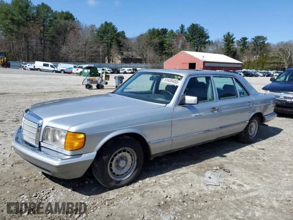1984 Mercedes-Benz 500 с VIN WDBCA37A2EA051770, выставлен на аукционе Copart как лот 51435455 с пробегом 125 149 миль миль и Чистый • Clean title. История ставок и продаж доступна на DreamBid. Изображение 1.