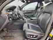 2018 BMW 5 Series 530i xDrive z VIN WBAJA7C5XJWC76654, wystawiony jako Copart lot #69140585 z przebiegiem 84 242 mil mil oraz Szkoda całkowita • Salvage title. Historia ofert i sprzedaży dostępna na DreamBid. Obrazek 7.