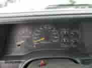 1998 Chevrolet Silverado 2500 с VIN 1GCGK29R7WE134344, выставлен на аукционе Copart как лот 43238025 с пробегом 141 347 миль миль и Списание • Salvage title. История ставок и продаж доступна на DreamBid. Изображение 9.