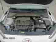 2022 Hyundai Kona SE z VIN KM8K2CAB2NU890758, wystawiony jako Copart lot #84747285 z przebiegiem 80 062 mil mil oraz Szkoda całkowita • Salvage title. Historia ofert i sprzedaży dostępna na DreamBid. Obrazek 14.