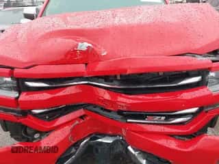 2018 Chevrolet Silverado 1500 LTZ z VIN 3GCUKSEC6JG558989, wystawiony jako IAAI lot #42654215 z przebiegiem 139 111 mil mil oraz . Historia ofert i sprzedaży dostępna na DreamBid. Obrazek 6.