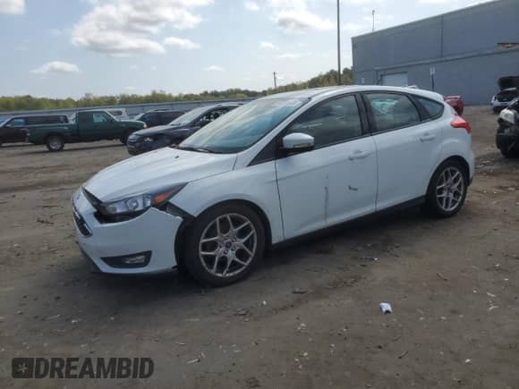 2015 Ford Focus SE с VIN 1FADP3K29FL336188, выставлен на аукционе Copart как лот 81514605 с пробегом 82 475 миль миль и Чистый • Clean title. История ставок и продаж доступна на DreamBid. Изображение 1.