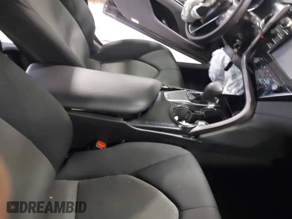 2019 Toyota Camry SE z VIN 4T1B11HK8KU734314, wystawiony jako IAAI lot #42782748 z przebiegiem 48 451 mil mil oraz . Historia ofert i sprzedaży dostępna na DreamBid. Obrazek 5.