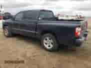 2010 Dodge Dakota Bighorn/Lonestar z VIN 1D7CE3GKXAS100755, wystawiony jako Copart lot #51169125 z przebiegiem 114 606 mil mil oraz Szkoda całkowita • Salvage title. Historia ofert i sprzedaży dostępna na DreamBid. Obrazek 2.
