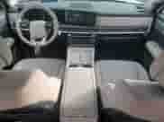 2025 Hyundai Santa Fe Calligraphy с VIN 5NMP54G17SH030623, выставлен на аукционе Copart как лот 50802195 с пробегом 3 076 миль миль и Списание • Salvage title. История ставок и продаж доступна на DreamBid. Изображение 8.