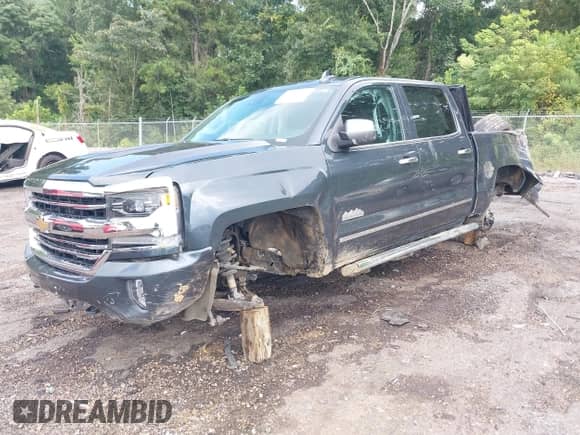 2018 Chevrolet Silverado 1500 High Country с VIN 3GCUKTEJ0JG194797, выставлен на аукционе IAAI как лот 42809444 с пробегом 110 980 миль миль и . История ставок и продаж доступна на DreamBid. Изображение 22.