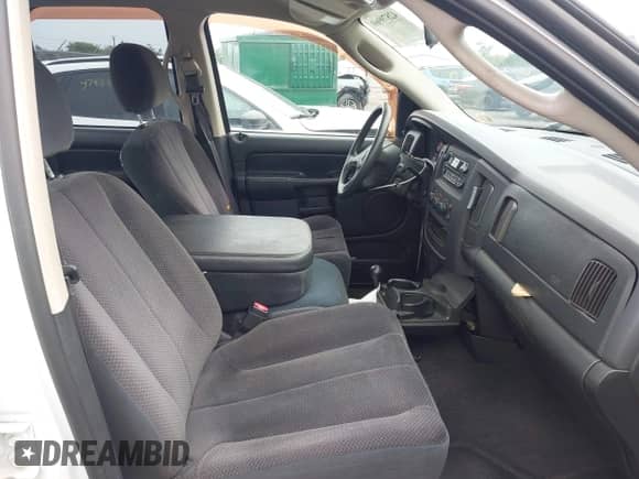 2003 Dodge 1500 ST с VIN 1D7HU18D43J679019, выставлен на аукционе IAAI как лот 42879969 с пробегом 247 309 миль миль и . История ставок и продаж доступна на DreamBid. Изображение 5.