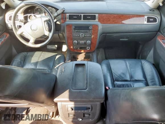 2011 Chevrolet Avalanche LS с VIN 3GNMCEE01BG384407, выставлен на аукционе Copart как лот 69655075 с пробегом 287 084 миль миль и Списание • Salvage title. История ставок и продаж доступна на DreamBid. Изображение 8.