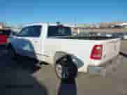 2020 Ram 1500 z VIN 1C6SRFPM6LN205220, wystawiony jako IAAI lot #41437777 z przebiegiem 133 883 mil mil oraz . Historia ofert i sprzedaży dostępna na DreamBid. Obrazek 14.