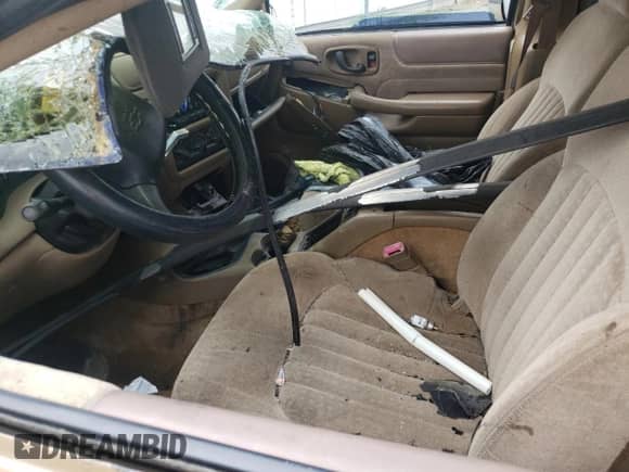 2000 Chevrolet Blazer LS z VIN 1GNCS13W6Y2155253, wystawiony jako Copart lot #55951095 z przebiegiem 243 661 mil mil oraz Szkoda całkowita • Salvage title. Historia ofert i sprzedaży dostępna na DreamBid. Obrazek 7.