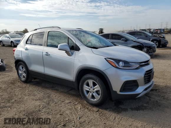 2020 Chevrolet Trax LT with VIN 3GNCJLSB6LL213527, listed as a Copart auction lot 84623415 with 40,922 mi miles and Salvage title. Bid and sale history available at DreamBid. Image 4.