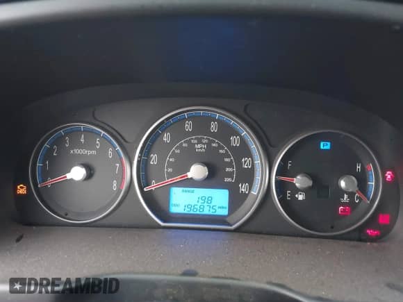 2009 Hyundai Santa Fe Limited z VIN 5NMSH13EX9H331843, wystawiony jako IAAI lot #42737345 z przebiegiem 196 875 mil mil oraz . Historia ofert i sprzedaży dostępna na DreamBid. Obrazek 7.