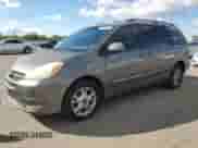 2005 Toyota Sienna XLE z VIN 5TDBA22C85S031753, wystawiony jako Copart lot #82486735 z przebiegiem 212 944 mil mil oraz Czysty tytuł • Clean title. Historia ofert i sprzedaży dostępna na DreamBid. Obrazek 1.