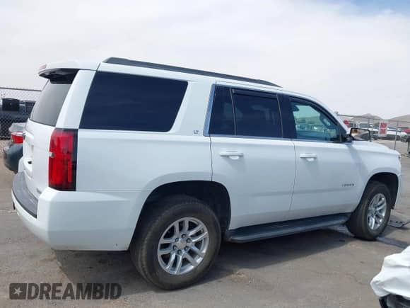 2018 Chevrolet Tahoe LT z VIN 1GNSKBKC6JR110772, wystawiony jako IAAI lot #42342467 z przebiegiem 110 517 mil mil oraz . Historia ofert i sprzedaży dostępna na DreamBid. Obrazek 13.