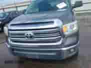 2017 Toyota Tundra SR5 z VIN 5TFEW5F15HX220755, wystawiony jako IAAI lot #42678941 z przebiegiem 188 368 mil mil oraz . Historia ofert i sprzedaży dostępna na DreamBid. Obrazek 12.