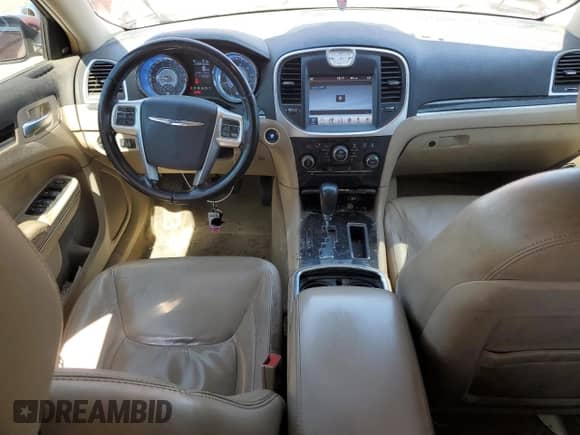 2011 Chrysler 300 Limited с VIN 2C3CA5CG9BH536013, выставлен на аукционе Copart как лот 80756975 с пробегом 197 026 миль миль и Списание • Salvage title. История ставок и продаж доступна на DreamBid. Изображение 8.