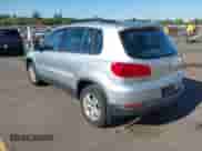 2017 Volkswagen Tiguan S с VIN WVGBV7AX6HK030596, выставлен на аукционе IAAI как лот 42337847 с пробегом 48 221 миль миль и . История ставок и продаж доступна на DreamBid. Изображение 3.