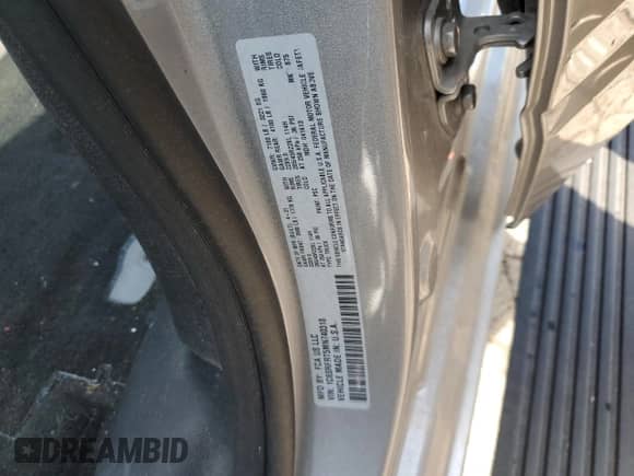 2021 Ram 1500 Laramie z VIN 1C6SRFRT5MN740318, wystawiony jako Copart lot #53821635 z przebiegiem 91 831 mil mil oraz Czysty tytuł • Clean title. Historia ofert i sprzedaży dostępna na DreamBid. Obrazek 12.