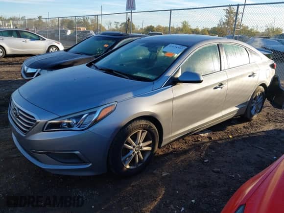 2016 Hyundai Sonata SE с VIN 5NPE24AF6GH414536, выставлен на аукционе IAAI как лот 43478502 с пробегом 124 625 миль миль и . История ставок и продаж доступна на DreamBid. Изображение 2.