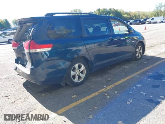 2011 Toyota Sienna LE AAS with VIN 5TDKK3DC9BS152691, listed as a IAAI auction lot 43419664 with 302,239 mi miles and . Bid and sale history available at DreamBid. Image 4.