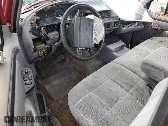 1994 Ford F-150 z VIN 1FTEF14H6RLA20940, wystawiony jako Copart lot #45882125 z przebiegiem Nie podano mil oraz Czysty tytuł • Clean title. Historia ofert i sprzedaży dostępna na DreamBid. Obrazek 8.