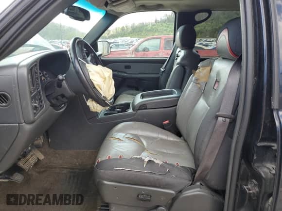 2003 Chevrolet Avalanche с VIN 3GNEK13T33G186040, выставлен на аукционе Copart как лот 52951415 с пробегом 154 055 миль миль и Списание • Salvage title. История ставок и продаж доступна на DreamBid. Изображение 7.