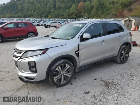 2021 Mitsubishi Outlander ES z VIN JA4ARUAU8MU035462, wystawiony jako Copart lot #80525565 z przebiegiem 90 392 mil mil oraz Szkoda całkowita • Salvage title. Historia ofert i sprzedaży dostępna na DreamBid. Obrazek 1.