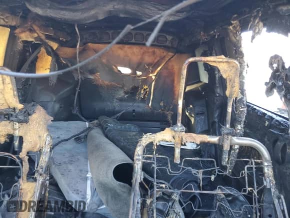 2010 Chevrolet HHR SS с VIN 3GNBAHDM3AS564146, выставлен на аукционе Copart как лот 80469694 с пробегом Не указан миль и Списание • Salvage title. История ставок и продаж доступна на DreamBid. Изображение 10.