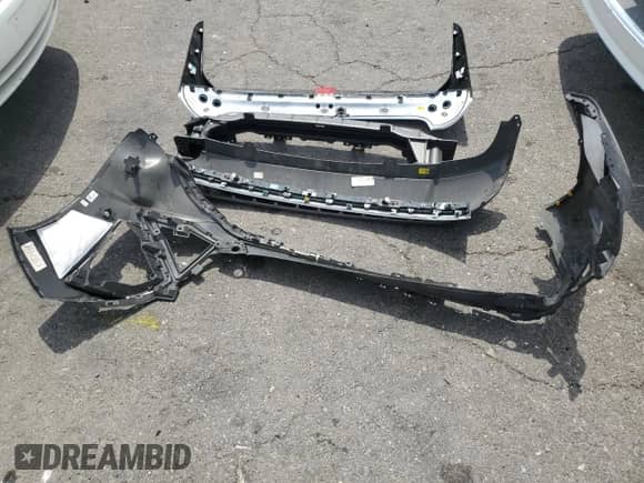2025 Hyundai Kona Limited с VIN KM8HE3A35SU186317, выставлен на аукционе Copart как лот 64277745 с пробегом 6 830 миль миль и Списание • Salvage title. История ставок и продаж доступна на DreamBid. Изображение 13.