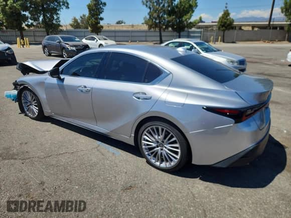 2022 Lexus IS 300 z VIN JTHDA1D24N5119484, wystawiony jako Copart lot #70503405 z przebiegiem 27 040 mil mil oraz Szkoda całkowita • Salvage title. Historia ofert i sprzedaży dostępna na DreamBid. Obrazek 2.