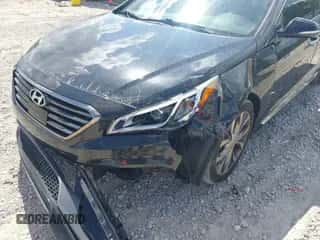 2015 Hyundai Sonata Limited with VIN 5NPE34AB5FH249796, listed as a IAAI auction lot 43286764 with 100,044 mi miles and . Bid and sale history available at DreamBid. Image 6.