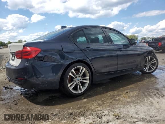 2016 BMW 3 Series 328i с VIN WBA8E9G53GNT47634, выставлен на аукционе Copart как лот 70387135 с пробегом 117 914 миль миль и Чистый • Clean title. История ставок и продаж доступна на DreamBid. Изображение 3.