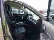 2023 Mazda CX-5 S Carbon Edition z VIN JM3KFBCM0P0137474, wystawiony jako IAAI lot #42785110 z przebiegiem 39 335 mil mil oraz . Historia ofert i sprzedaży dostępna na DreamBid. Obrazek 5.