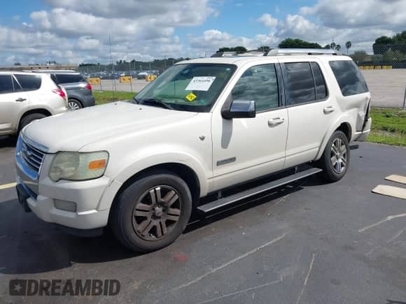 2008 Ford Explorer Limited with VIN 1FMEU75868UB10861, listed as a IAAI auction lot 43364496 with 203,225 mi miles and . Bid and sale history available at DreamBid. Image 2.