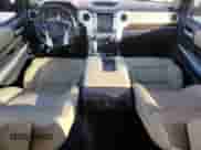 2015 Toyota Tundra Limited z VIN 5TFHW5F12FX458377, wystawiony jako Copart lot #85580345 z przebiegiem 116 352 mil mil oraz Szkoda całkowita • Salvage title. Historia ofert i sprzedaży dostępna na DreamBid. Obrazek 8.