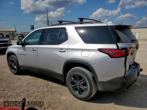 2022 Chevrolet Traverse LS z VIN 1GNERFKW9NJ140766, wystawiony jako Copart lot #80479375 z przebiegiem 60 910 mil mil oraz Szkoda całkowita • Salvage title. Historia ofert i sprzedaży dostępna na DreamBid. Obrazek 2.